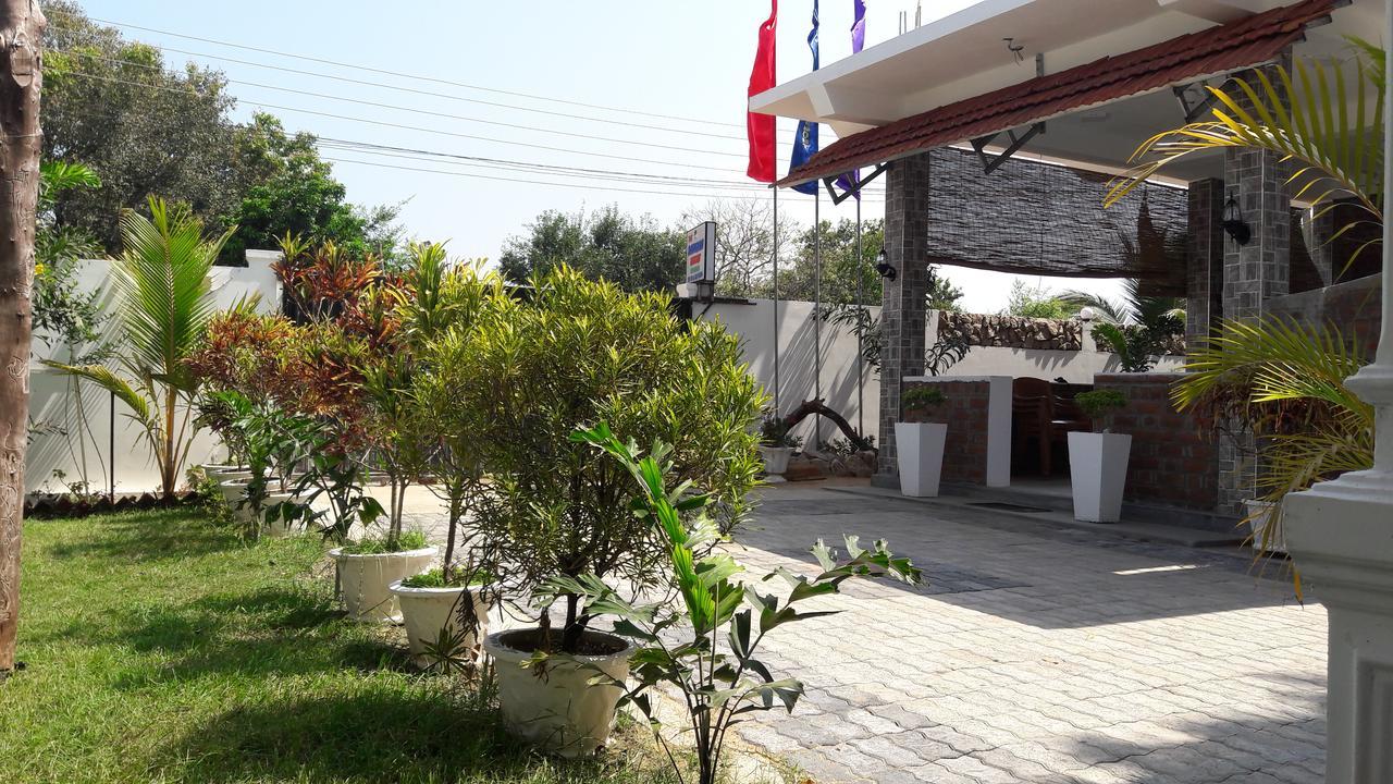 The Bavarian Resort Arugam Bay Exterior photo